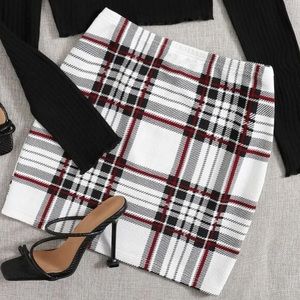 🟢 SHEIN Tartan Skirt 🟢